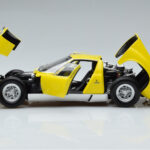 Lamborghini Miura SV Yellow Kyosho 1:18 08317Y Diecast - image 4 of 11