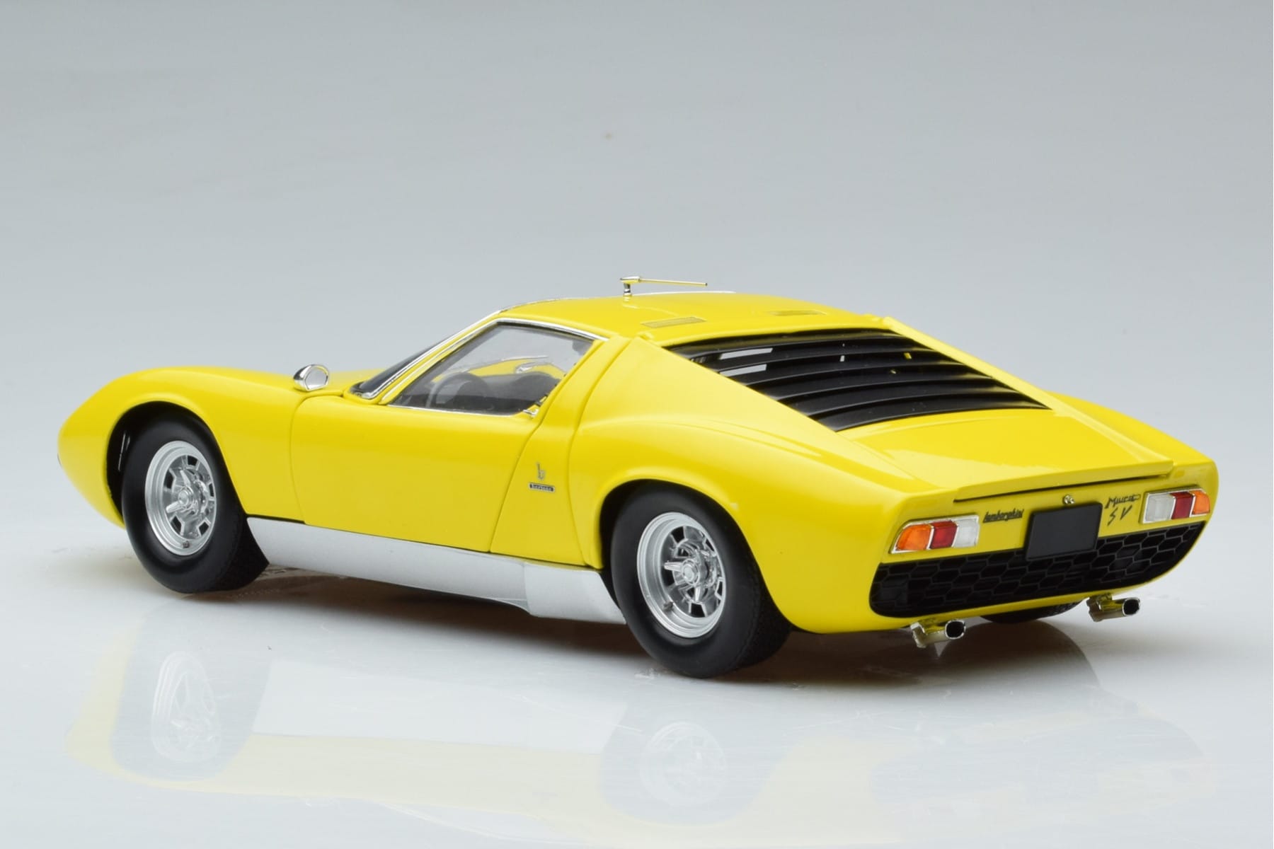 Lamborghini Miura SV Yellow Kyosho 1:18 08317Y Diecast - image 7 of 11