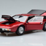 Lamborghini Urraco P250 Red Kyosho 1:18 08446R Diecast - image 2 of 10