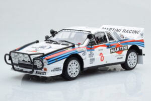 Lancia 037 Martini #8 A. Bettega / M. Perissinot Safari Rally 1985 Kyosho 1:18 08306J Diecast