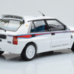 Lancia Delta HF Integrale 6 White Kyosho 1:18 08344E Diecast - image 4 of 8