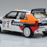 Lancia Delta HF Integrale Evoluzione #2 C. Sainz / L. Moya Tour de Corse 1993 Kyosho 1:18 08348J Diecast - image 6 of 9