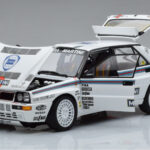 Lancia Delta HF Integrale Evoluzione Test Car Kyosho 1:18 08348G Diecast - image 2 of 9
