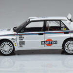 Lancia Delta HF Integrale Evoluzione Test Car Kyosho 1:18 08348G Diecast - image 4 of 9