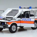 Land Rover Range Rover Police Almost Real 1:18 810115 Diecast - image 2 of 9