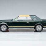 Lincoln Continental Mark V Dark Green MCG 1:18 MCG18404 Diecast - image 3 of 6
