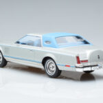 Lincoln Continental Mark V Silver MCG 1:18 MCG18403 Diecast - image 5 of 6