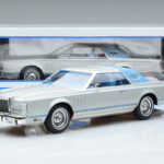 Lincoln Continental Mark V Silver MCG 1:18 MCG18403 Diecast - image 6 of 6