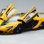 McLaren P1 GTR Yellow With Green Stripes AUTOart 1:18 81544 Composite - image 2 of 7