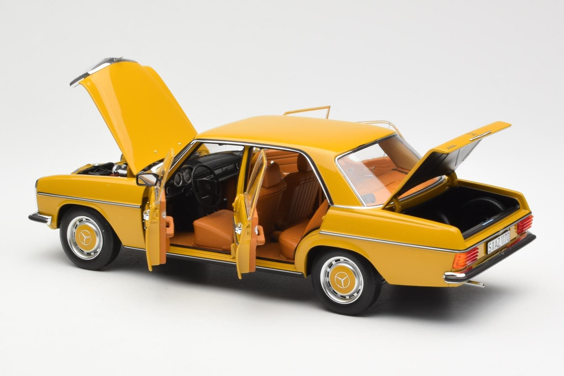 Mercedes 200/8 W115 Sahara Yellow Norev 1:18 183771 Diecast - image 5 of 8