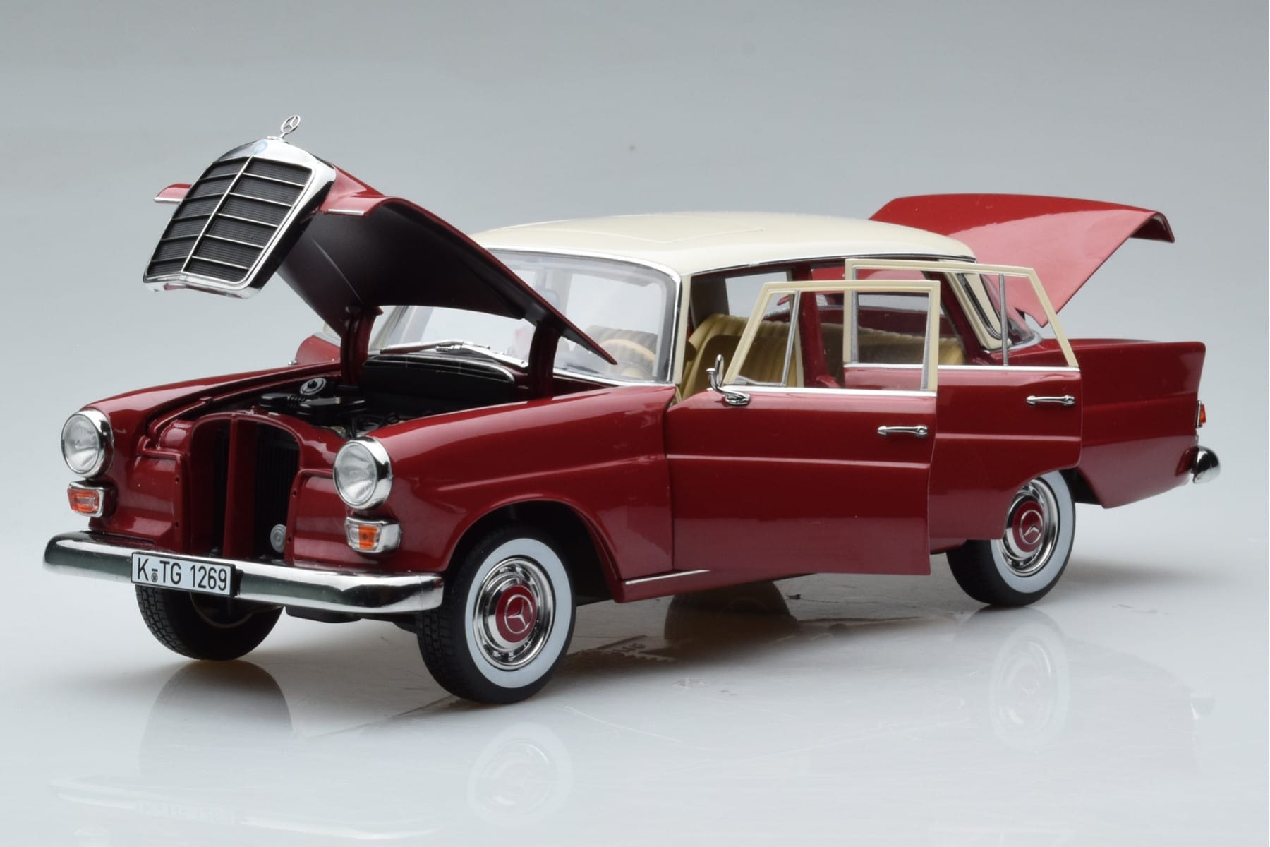 Mercedes 200 W110 Red Norev 1:18 183706 Diecast - image 2 of 7