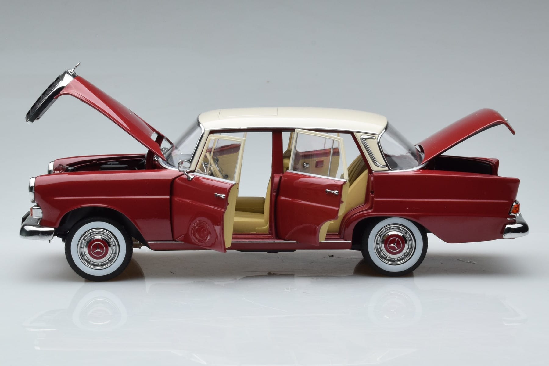 Mercedes 200 W110 Red Norev 1:18 183706 Diecast - image 4 of 7