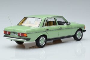 Mercedes 200 W123 Green Norev 1:18 183796 Diecast - image 3 of 7