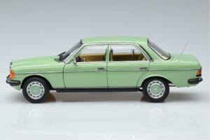 Mercedes 200 W123 Green Norev 1:18 183796 Diecast - image 4 of 7
