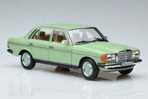 Mercedes 200 W123 Green Norev 1:18 183796 Diecast - image 5 of 7