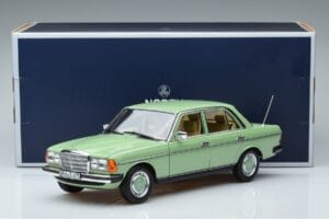 Mercedes 200 W123 Green Norev 1:18 183796 Diecast - image 7 of 7