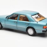 Mercedes 230E W124 Beryl Metallic Dealer Edition Norev 1:18 B66040698 Diecast - image 7 of 8