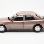 Mercedes 230E W124 Rosewood Metallic Dealer Edition Norev 1:18 B66040697 Diecast - image 4 of 8