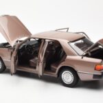 Mercedes 230E W124 Rosewood Metallic Dealer Edition Norev 1:18 B66040697 Diecast - image 5 of 8