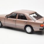 Mercedes 230E W124 Rosewood Metallic Dealer Edition Norev 1:18 B66040697 Diecast - image 7 of 8