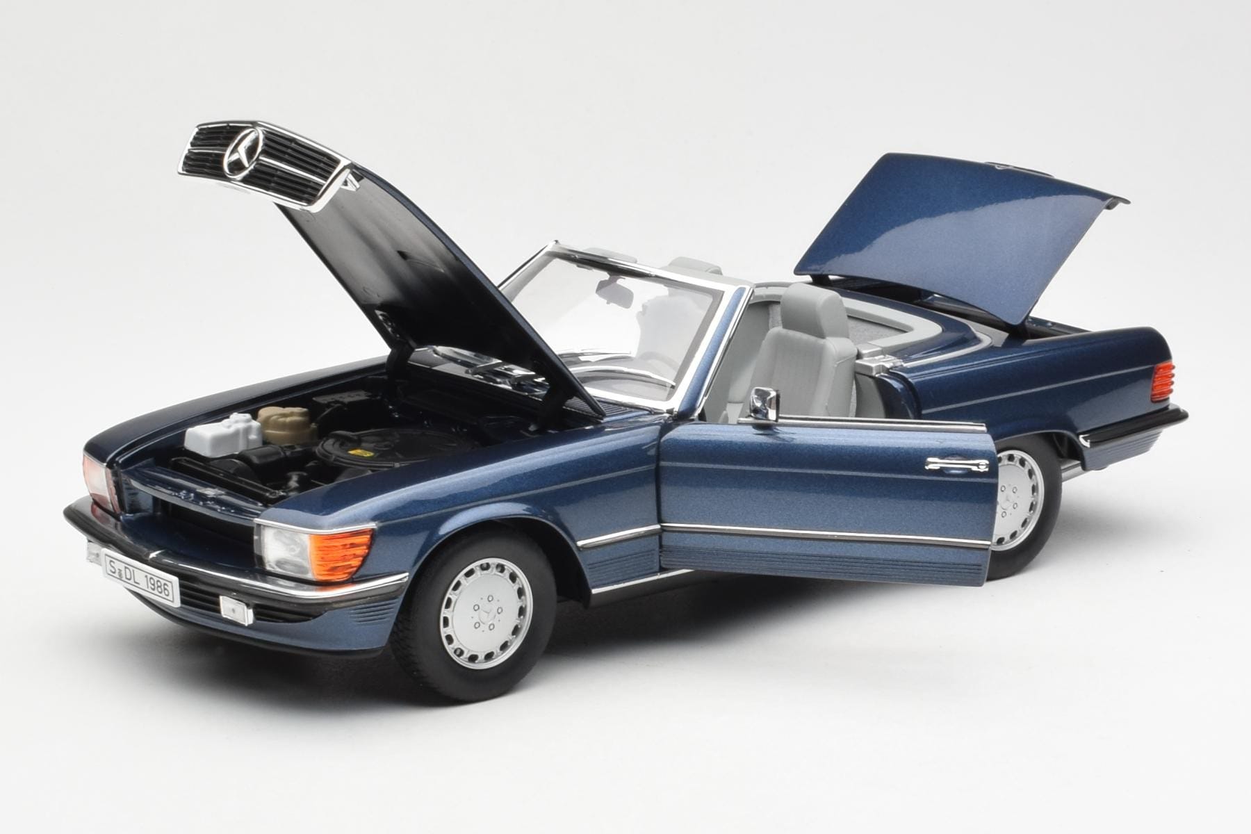 Mercedes 300 SL R107 Nautical Blue Norev 1:18 183466 Diecast - image 2 of 8