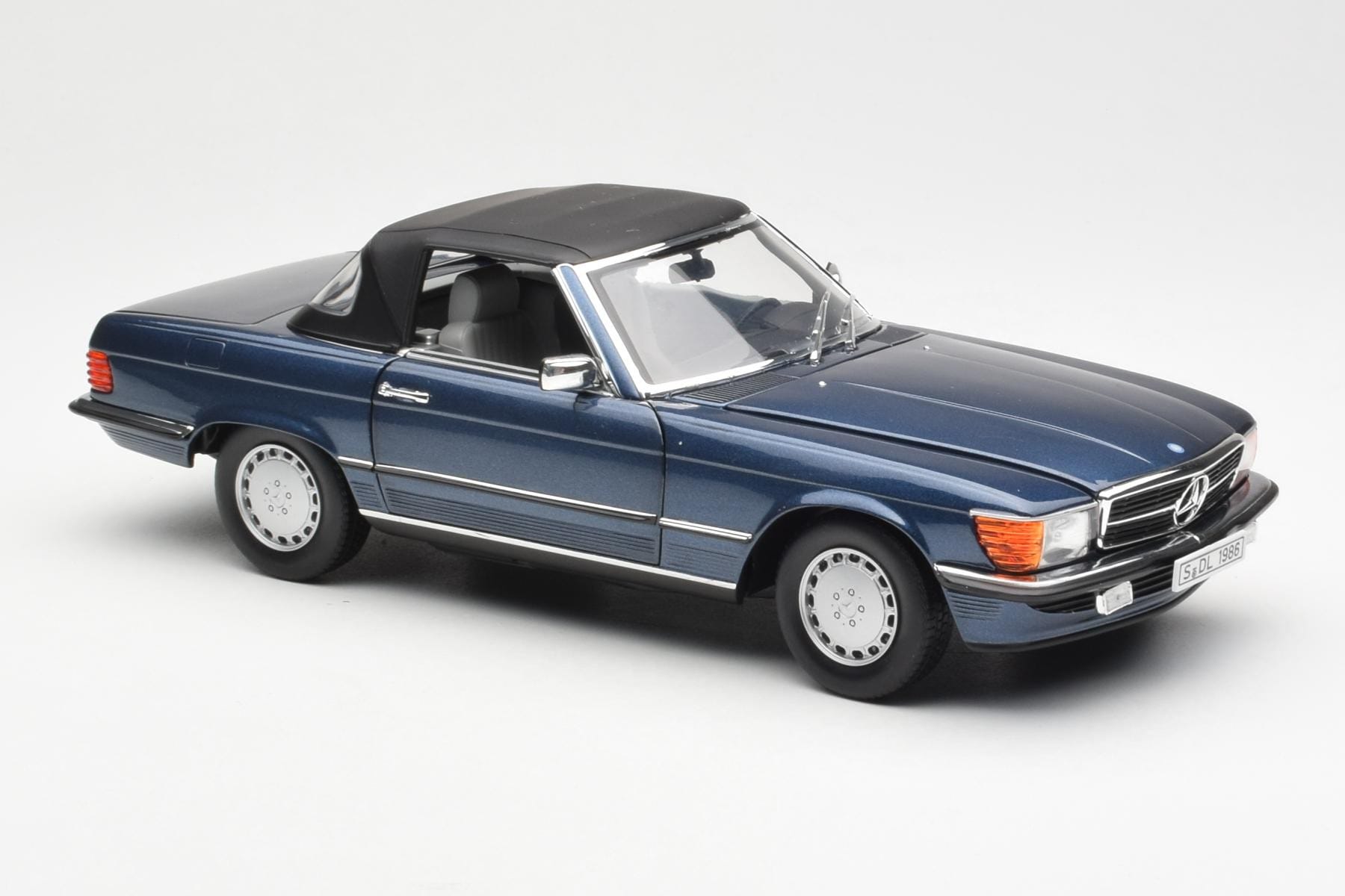 Mercedes 300 SL R107 Nautical Blue Norev 1:18 183466 Diecast - image 6 of 8