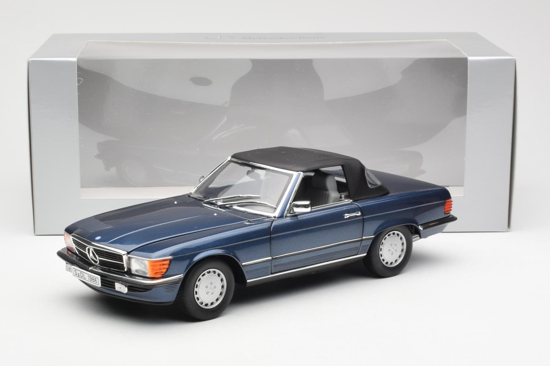 Mercedes 300 SL R107 Nautical Blue Norev 1:18 183466 Diecast - image 8 of 8