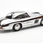 Mercedes 300 SL W198 Chrome Minichamps 1:18 B66040645 Diecast - image 3 of 8