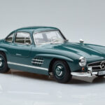 Mercedes 300 SL W198 Gullwing Green Norev 1:18 183851 Diecast - image 5 of 7
