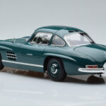 Mercedes 300 SL W198 Gullwing Green Norev 1:18 183851 Diecast - image 6 of 7