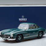 Mercedes 300 SL W198 Gullwing Green Norev 1:18 183851 Diecast - image 7 of 7