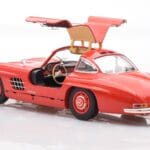 Mercedes 300 SL W198 Gullwing Red Minichamps 1:18 110037211 Diecast - image 5 of 8