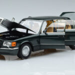 Mercedes 560 SEL W126 Dark Green Metallic Norev 1:18 B66040682 Diecast - image 2 of 7