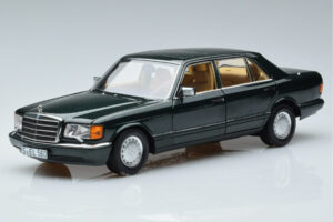 Mercedes 560 SEL W126 Dark Green Metallic Norev 1:18 B66040682 Diecast