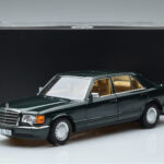Mercedes 560 SEL W126 Dark Green Metallic Norev 1:18 B66040682 Diecast - image 7 of 7
