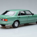 Mercedes 560 SEL W126 Light Green Norev 1:18 183469 Diecast - image 3 of 7