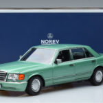 Mercedes 560 SEL W126 Light Green Norev 1:18 183469 Diecast - image 7 of 7
