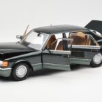 Mercedes 560 SEL W126 Night Green Metallic Dealer Edition Norev 1:18 B66040626 Diecast - image 2 of 8