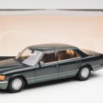 Mercedes 560 SEL W126 Night Green Metallic Dealer Edition Norev 1:18 B66040626 Diecast - image 8 of 8