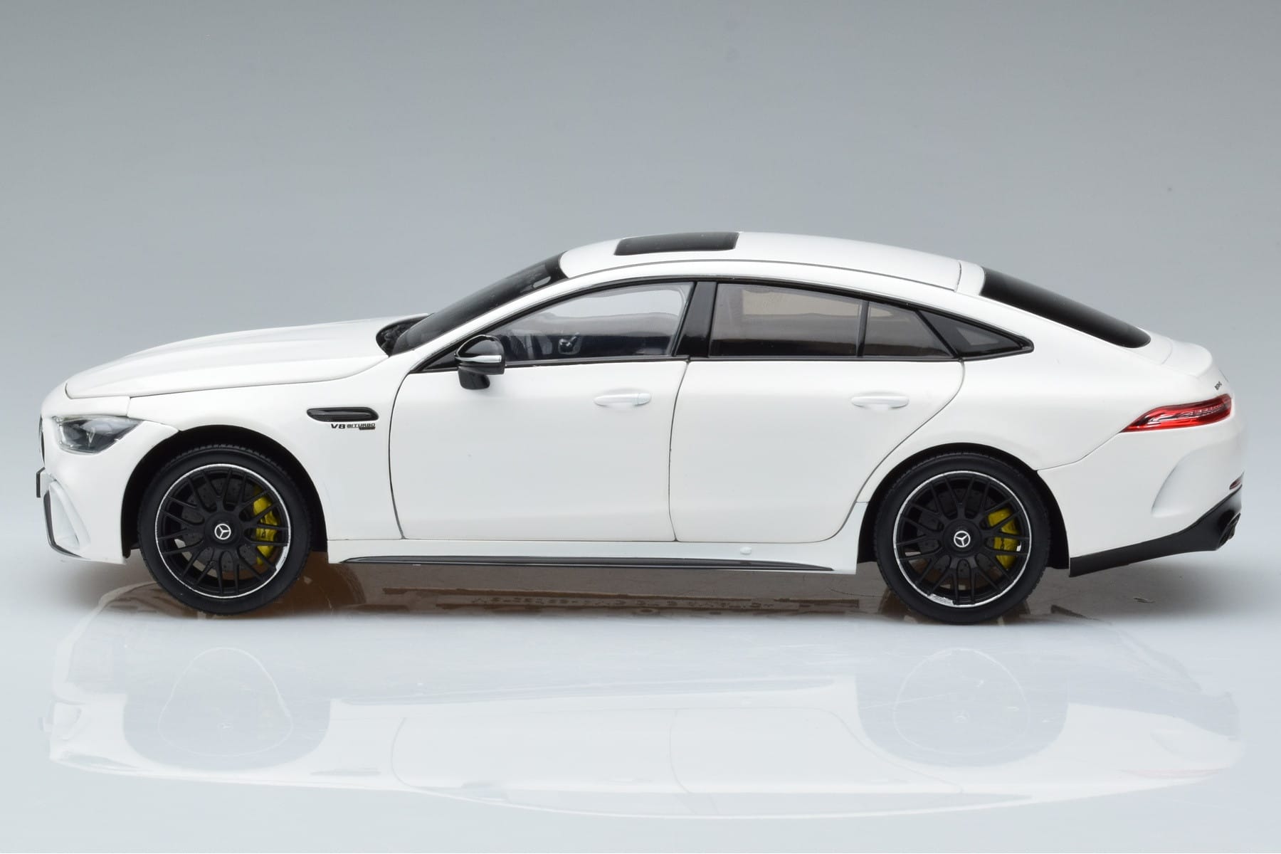 Mercedes AMG GT 63 S X290 White Norev 1:18 183445 Diecast - image 4 of 7
