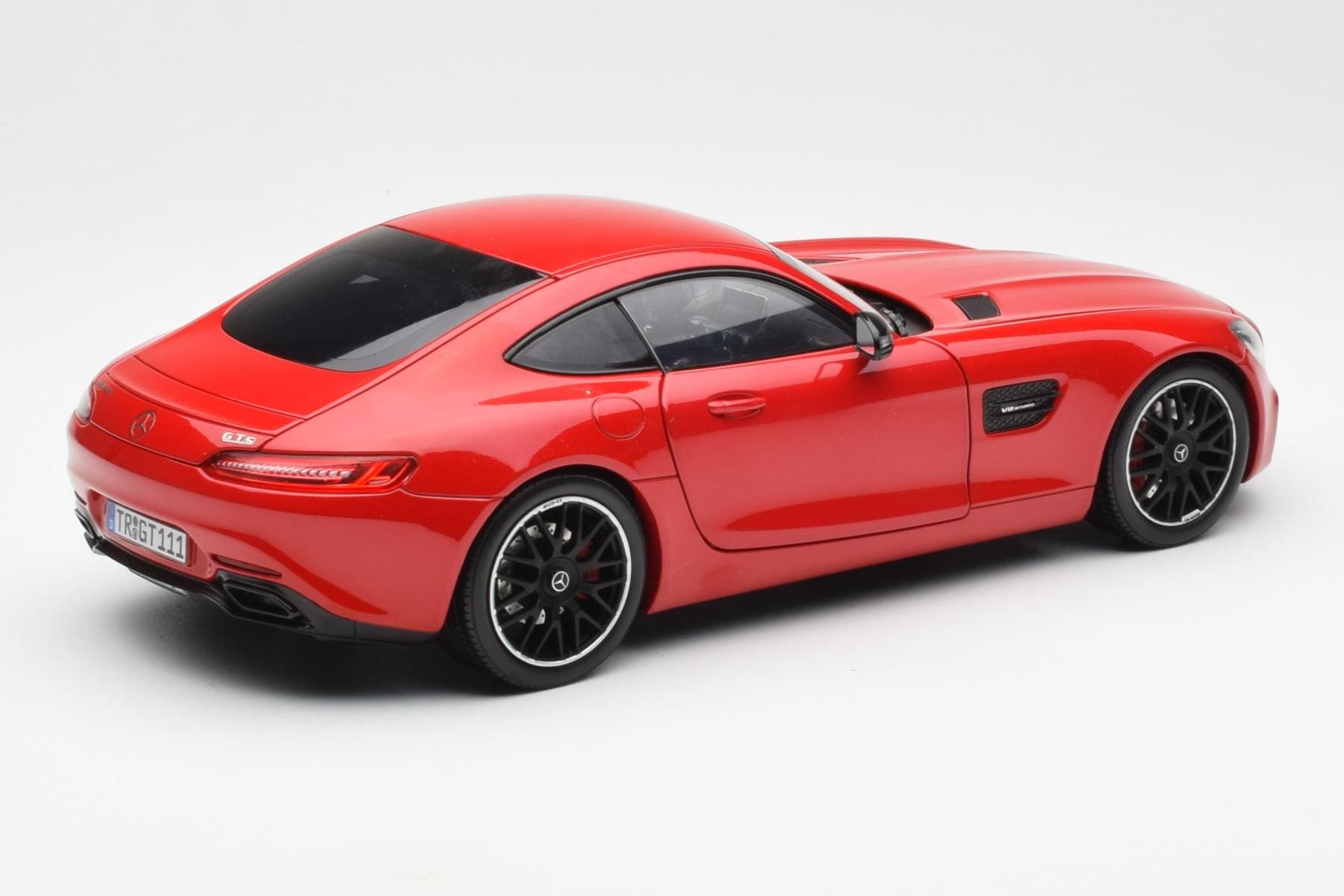 Mercedes AMG GT C190 Red Norev 1:18 183496 Diecast - image 3 of 8