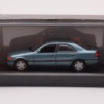 Mercedes C-Class W202 C220 Petrol Metallic Minichamps 1:43 B66005705 Diecast - image 3 of 3