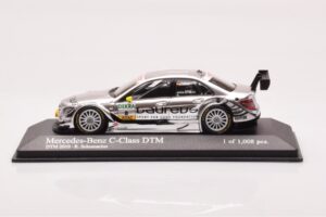 Mercedes C-Class W204 DTM Team AMG Mercedes #8 R. Schumacher DTM 2010 Minichamps 1:43 400103908 Diecast