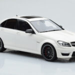 Mercedes C63 AMG W204 White GT Spirit 1:18 GT166 Resin - image 4 of 6