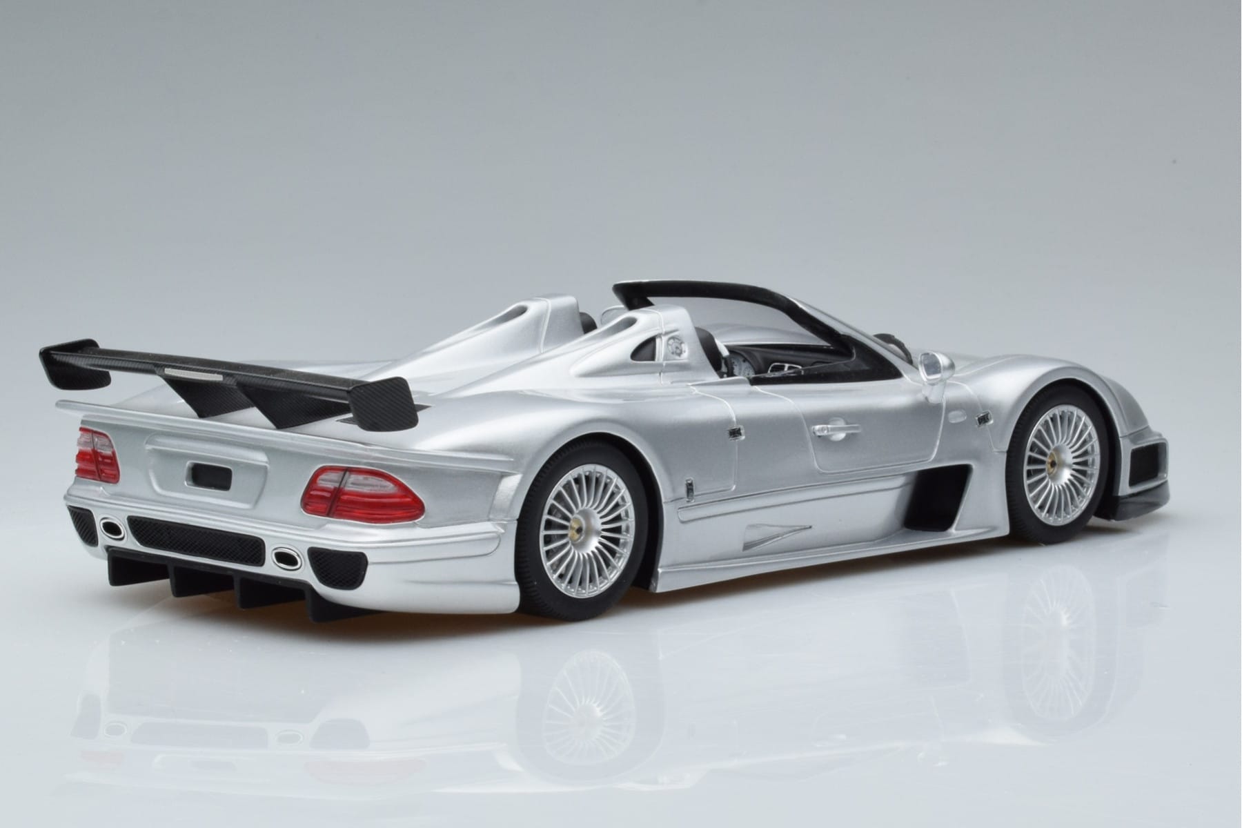 Mercedes CLK GTR Roadster Silver GT Spirit 1:18 GT155 Resin - image 2 of 6