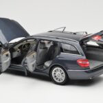 Mercedes E-Class S212 T-Model Tenorit Gray Metallic Minichamps 1:18 B66962447 Diecast - image 5 of 8