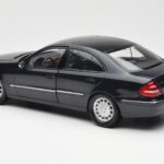 Mercedes E-Class W211 Blue Metallic Kyosho 1:18 B66962147 Diecast - image 7 of 8