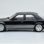 Mercedes E60 AMG W124 Black Otto 1:18 OT131 Resin - image 3 of 6