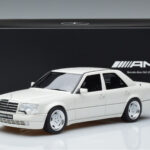 Mercedes E60 AMG W124 White Otto 1:18 B66040640 Resin - image 6 of 6