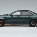 Mercedes E63 AMG Brabus 800 W213 Green GT Spirit 1:18 GT208 Resin - image 3 of 6
